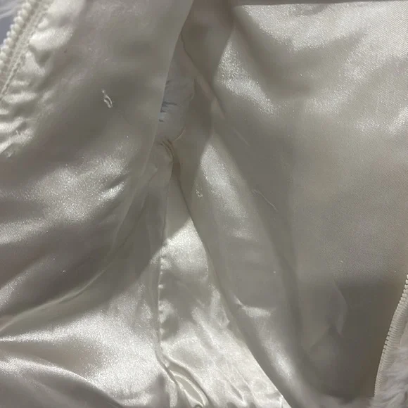 Gymboree Ivory Faux Fur Vest kids size L - Picture 5 of 6